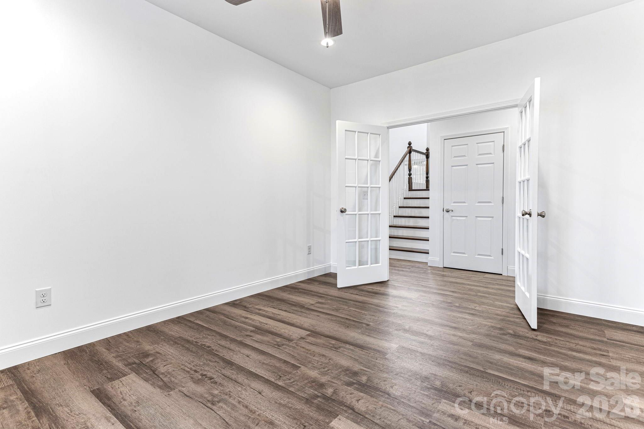 Settlers Cove - Residential