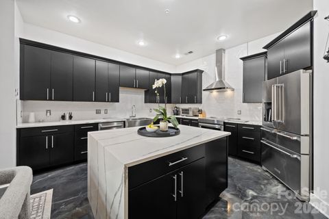 Photo of 921 Westmere Avenue, Charlotte, NC 28208 (MLS # 4357754)