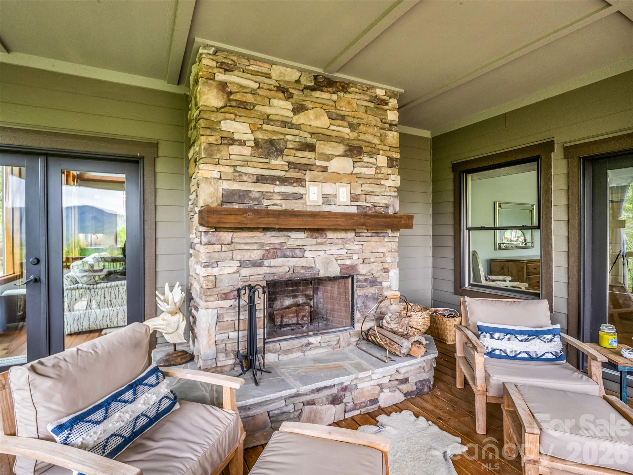 Firefly Cove - Residential