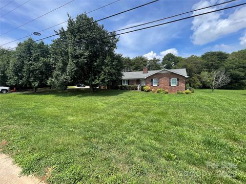 506 Brawley School Road Mooresville NC 28117