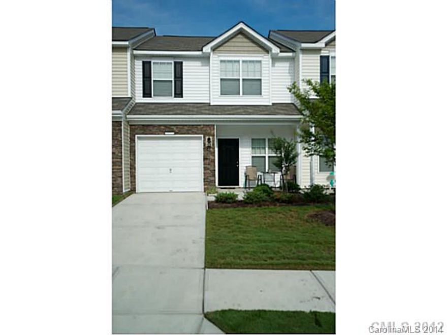 Great Opportunity! New Construction in the established community of Harpers Mill. PLUS Granite countertops, 42 in Maple Cabinets, Stainless steel appliance package. Hardwood flooring in Foyer, Living Room, Family room. ALL INCLUDED!! Low SC taxes, Qualifies for USDA loan(100% financing)Fully Decorated models available for viewing; Drive over and see us TODAY!!