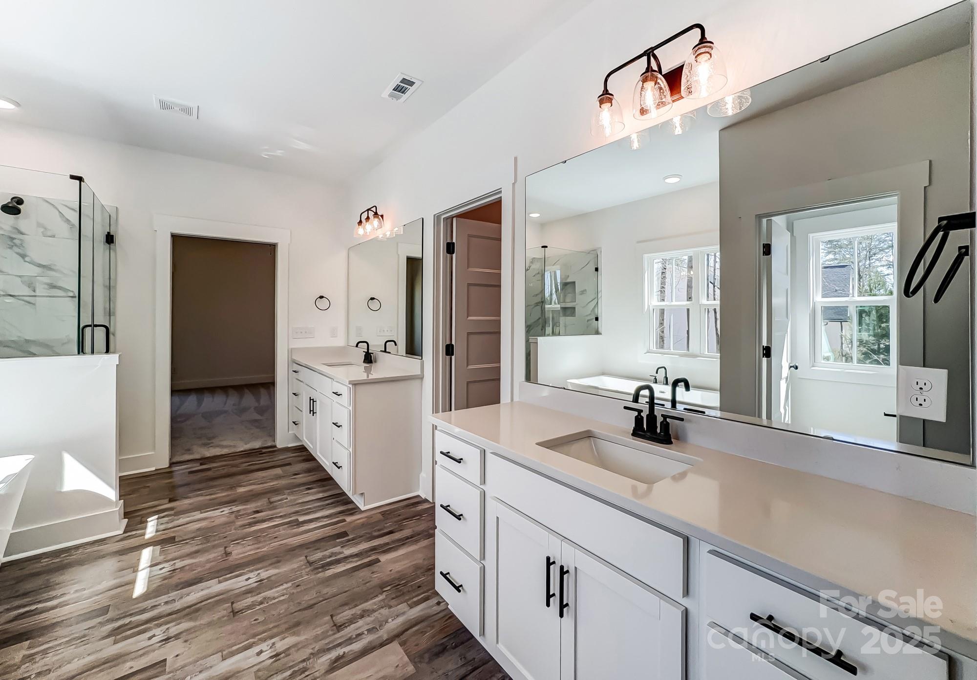 Sanders Landing - Residential