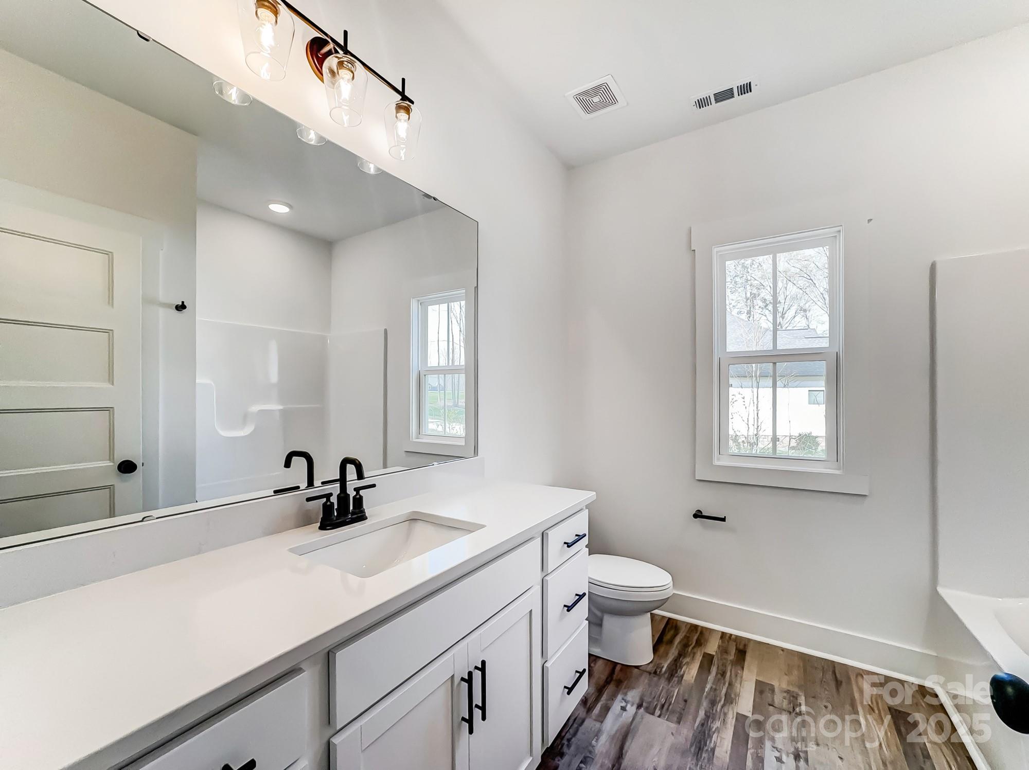 Sanders Landing - Residential