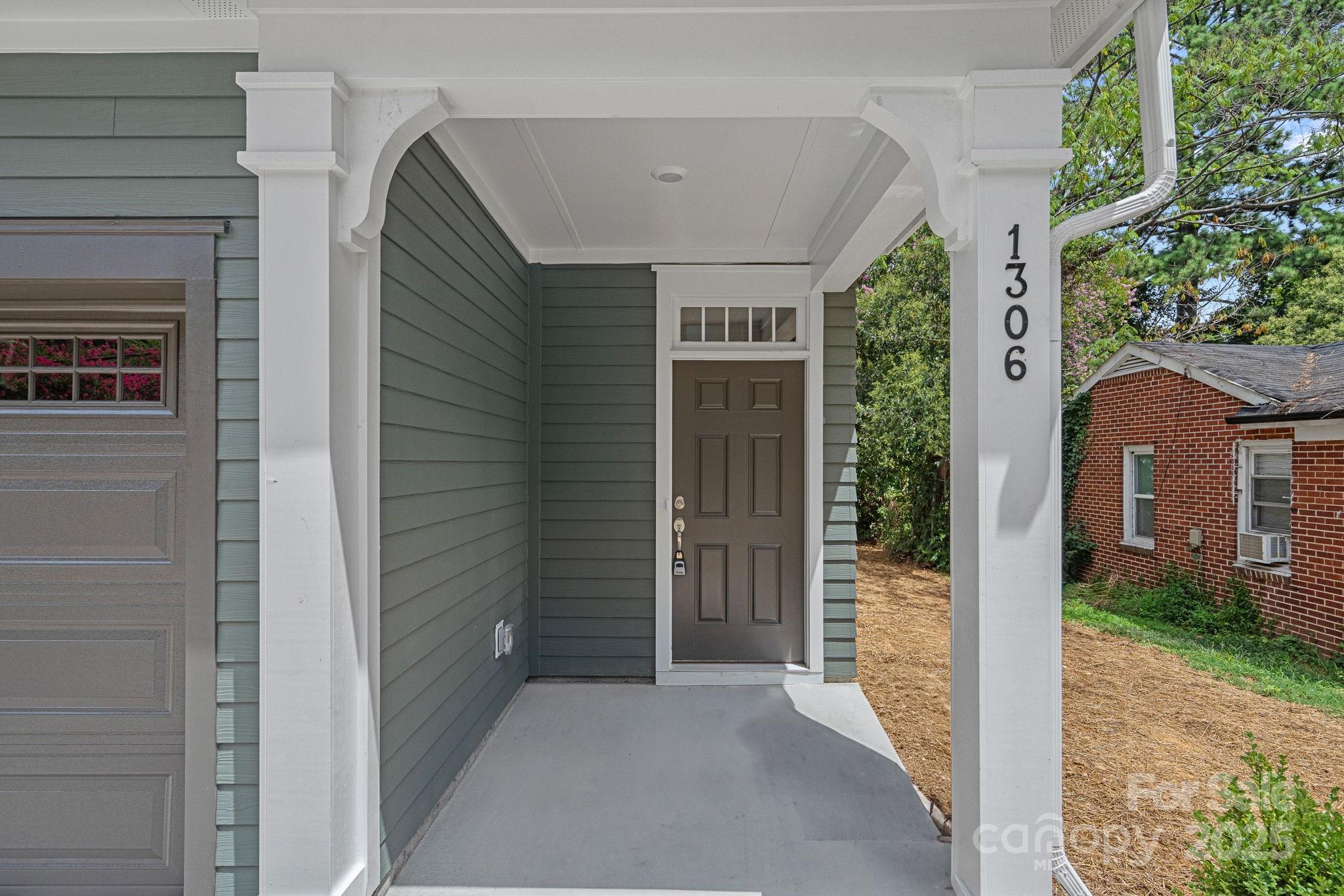 1306 Moretz Avenue