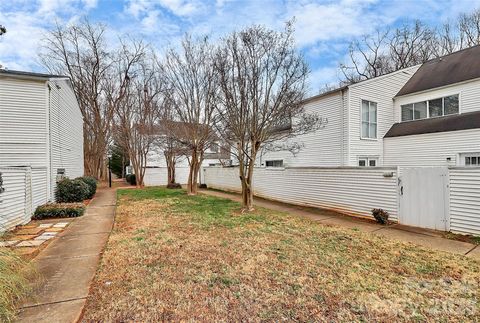 7132 Stonington Lane Charlotte NC 28227