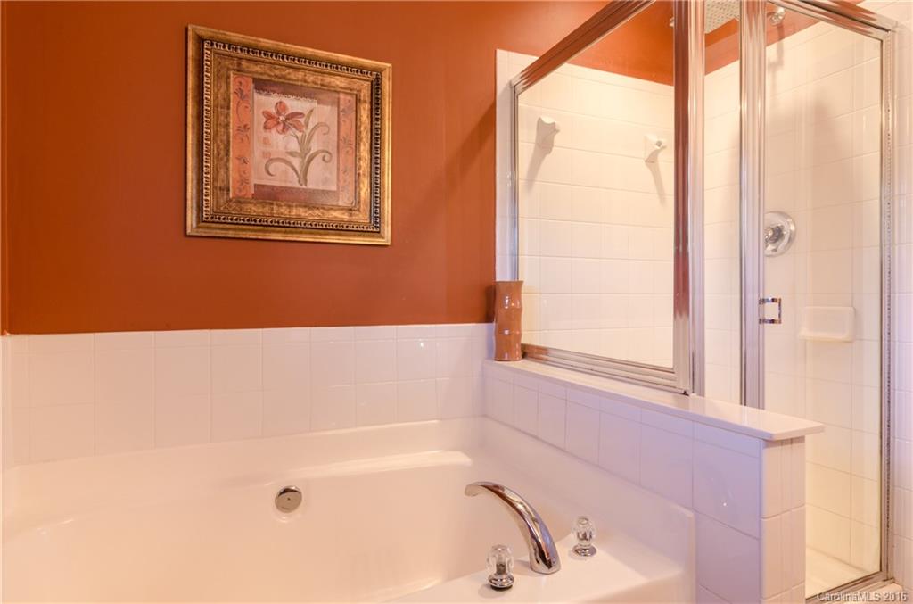 Autumn Cove at Lake Wylie - Residential