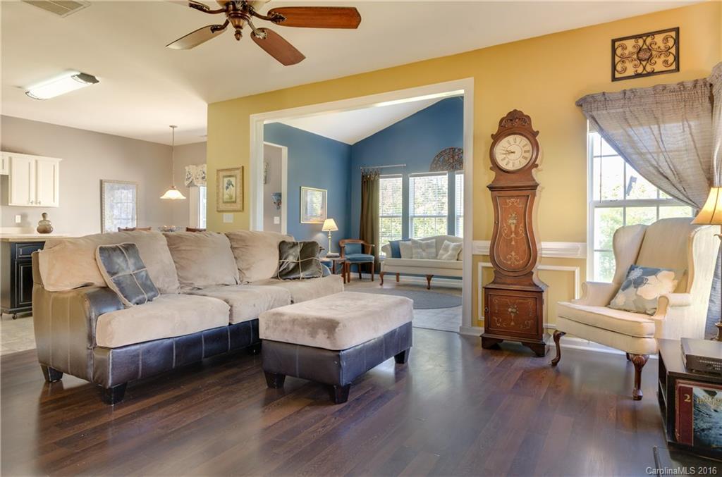 Autumn Cove at Lake Wylie - Residential