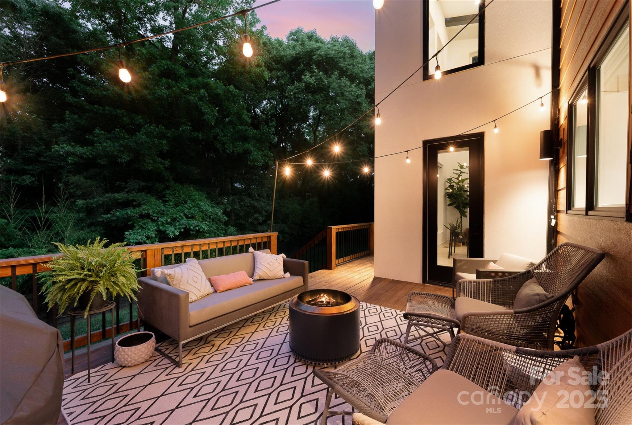 Mammoth Oaks - Residential