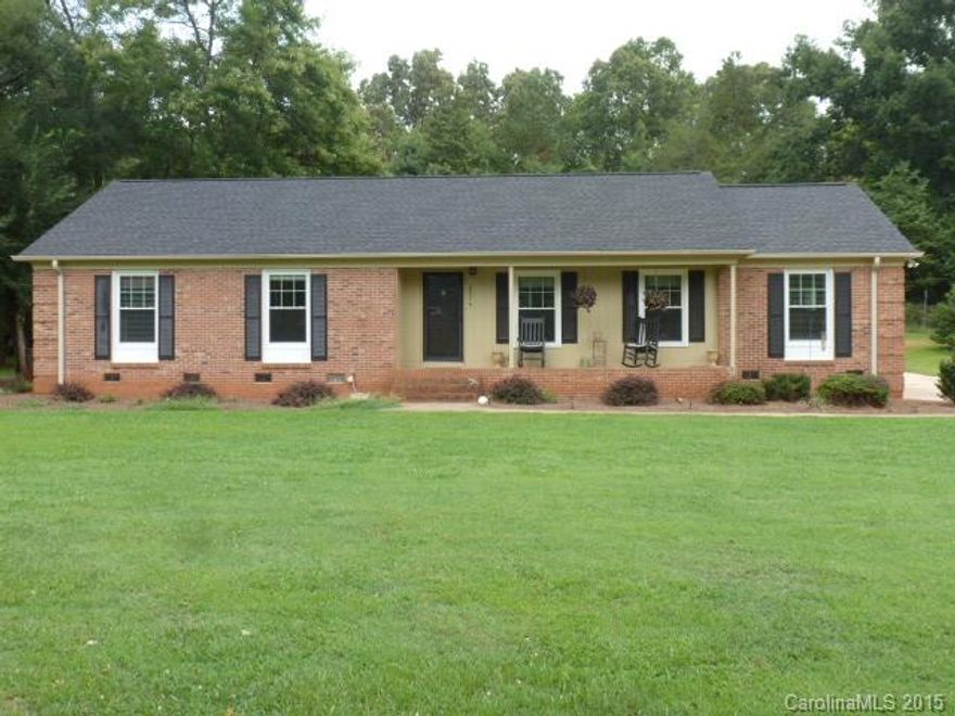 Quiet, friendly neighborhood, this home sits on almost half an acre, fenced yard, patio, dbl carport, large updated kitchen with granite countertops, ceramic tile floor, great room with fpl and hardwood floors, dining room, 3BR’s and 2BA’s. Lots of space.
