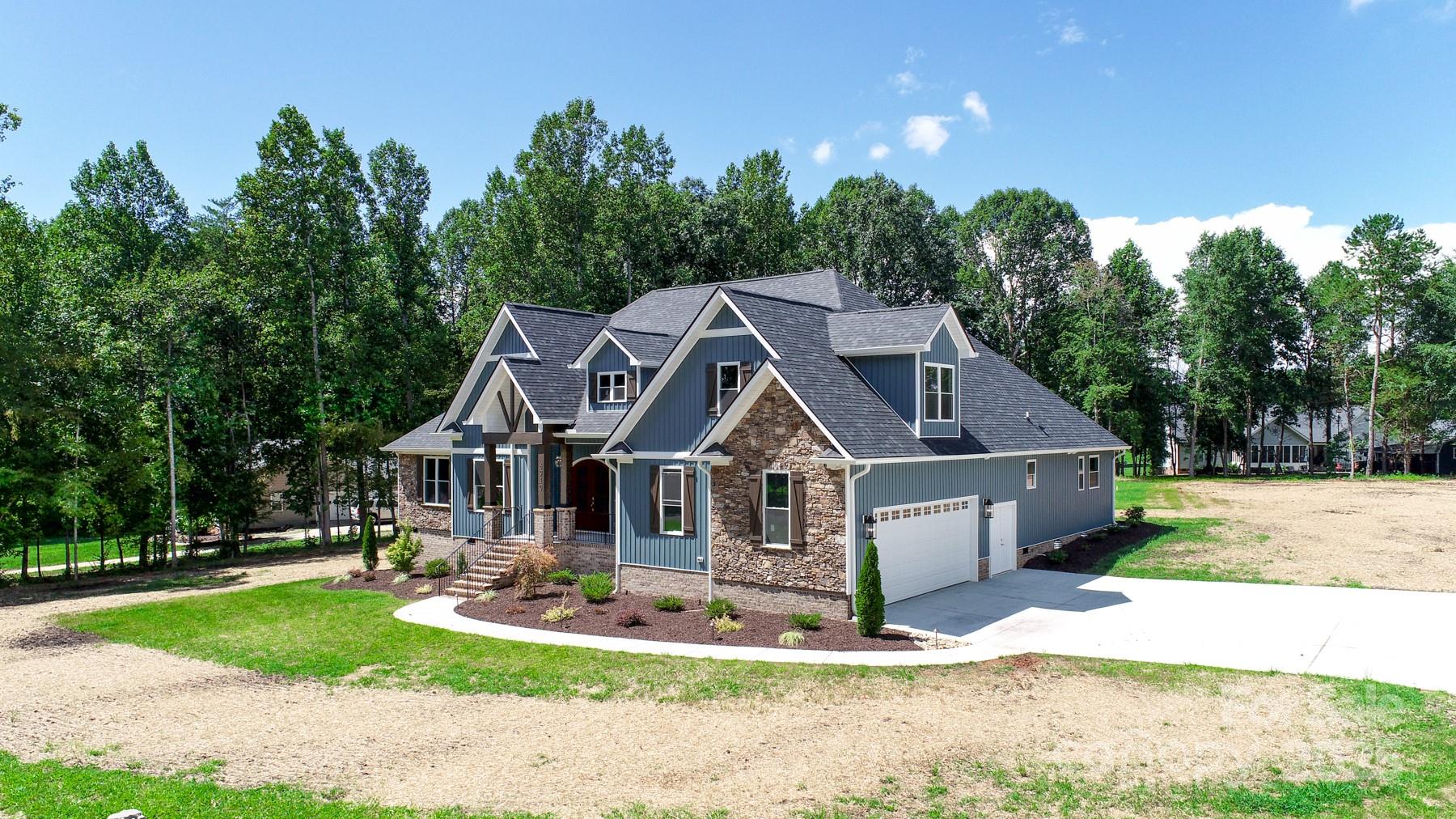 6910 Harvest Glen Drive