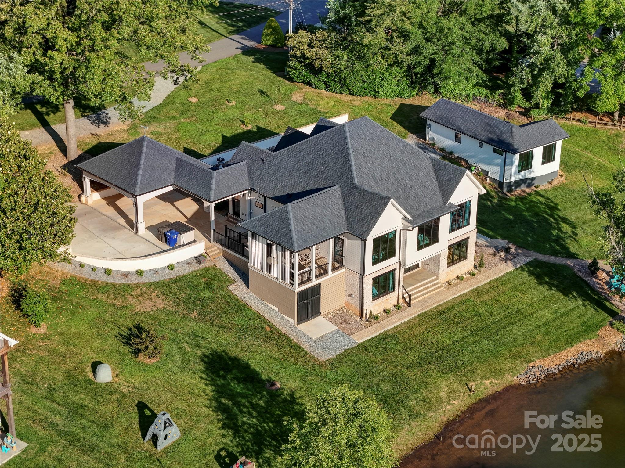 445 Sundown Road