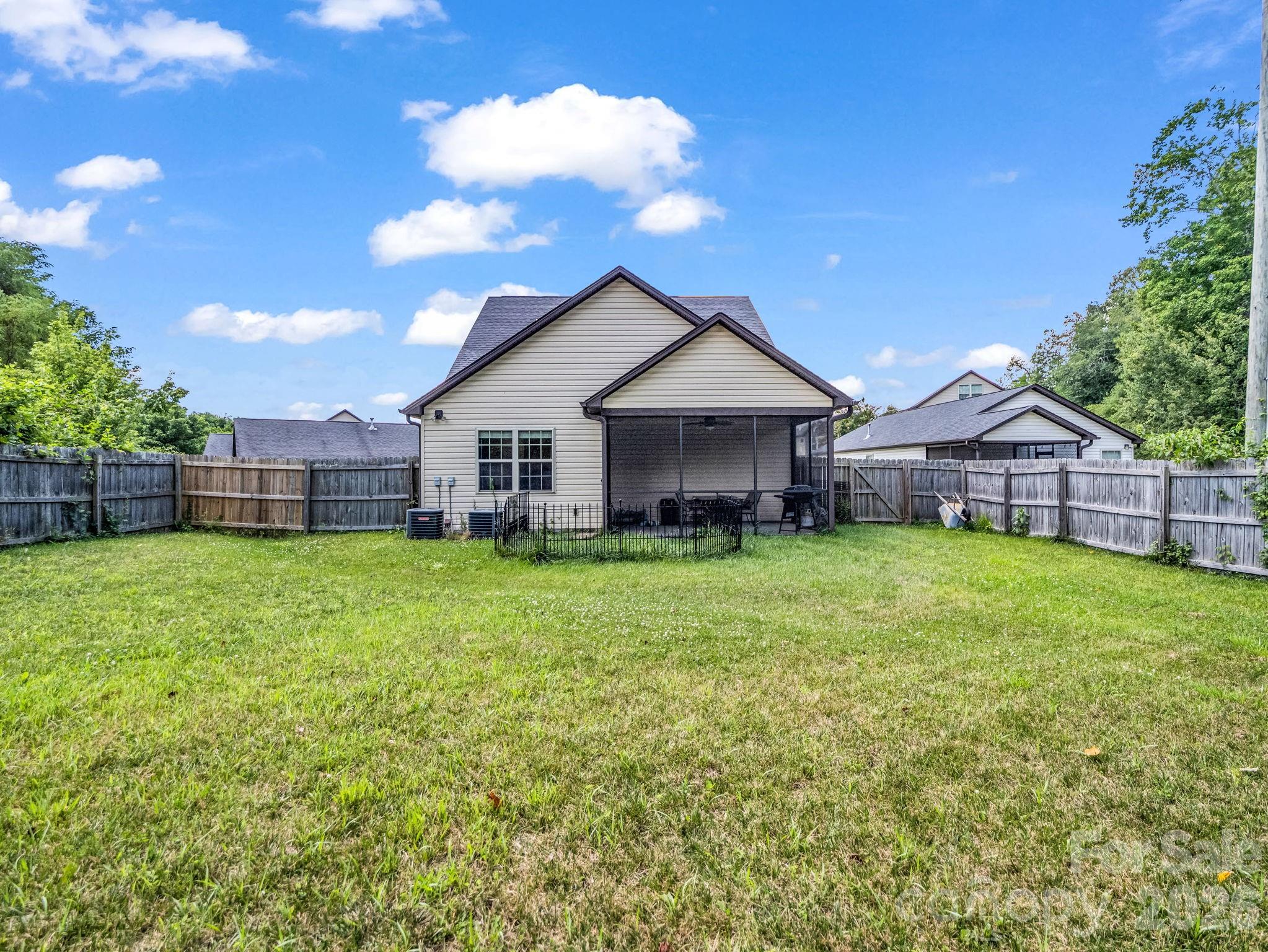 198 N River Road