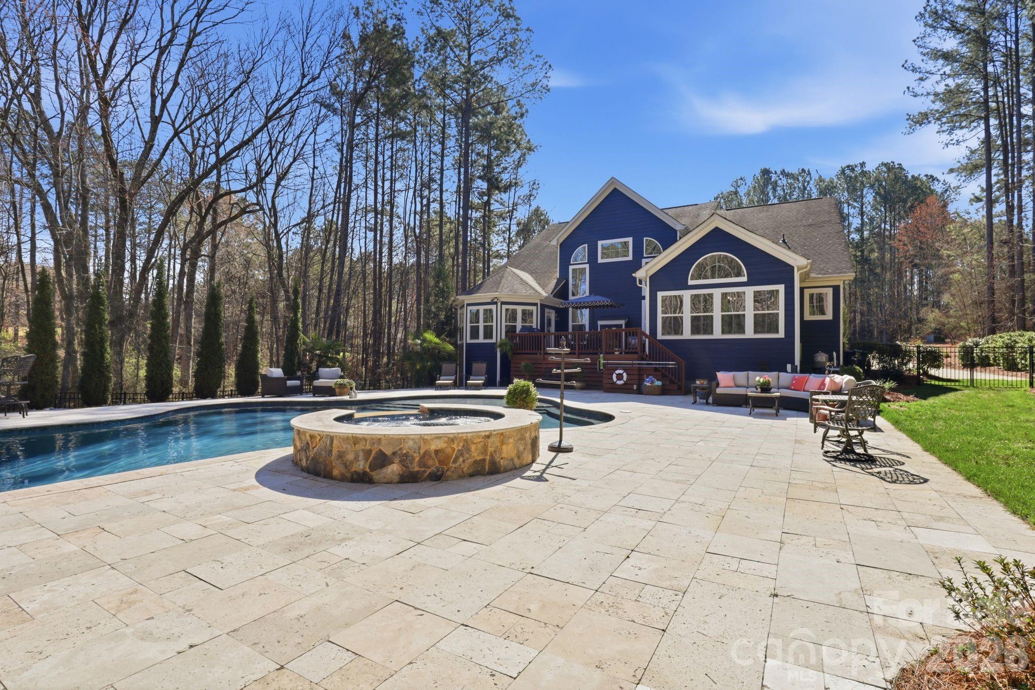 Falls Cove - Residential