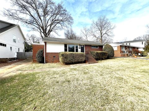 Photo of 4334 Applegate Road, Charlotte, NC 28209 (MLS # 4343044)