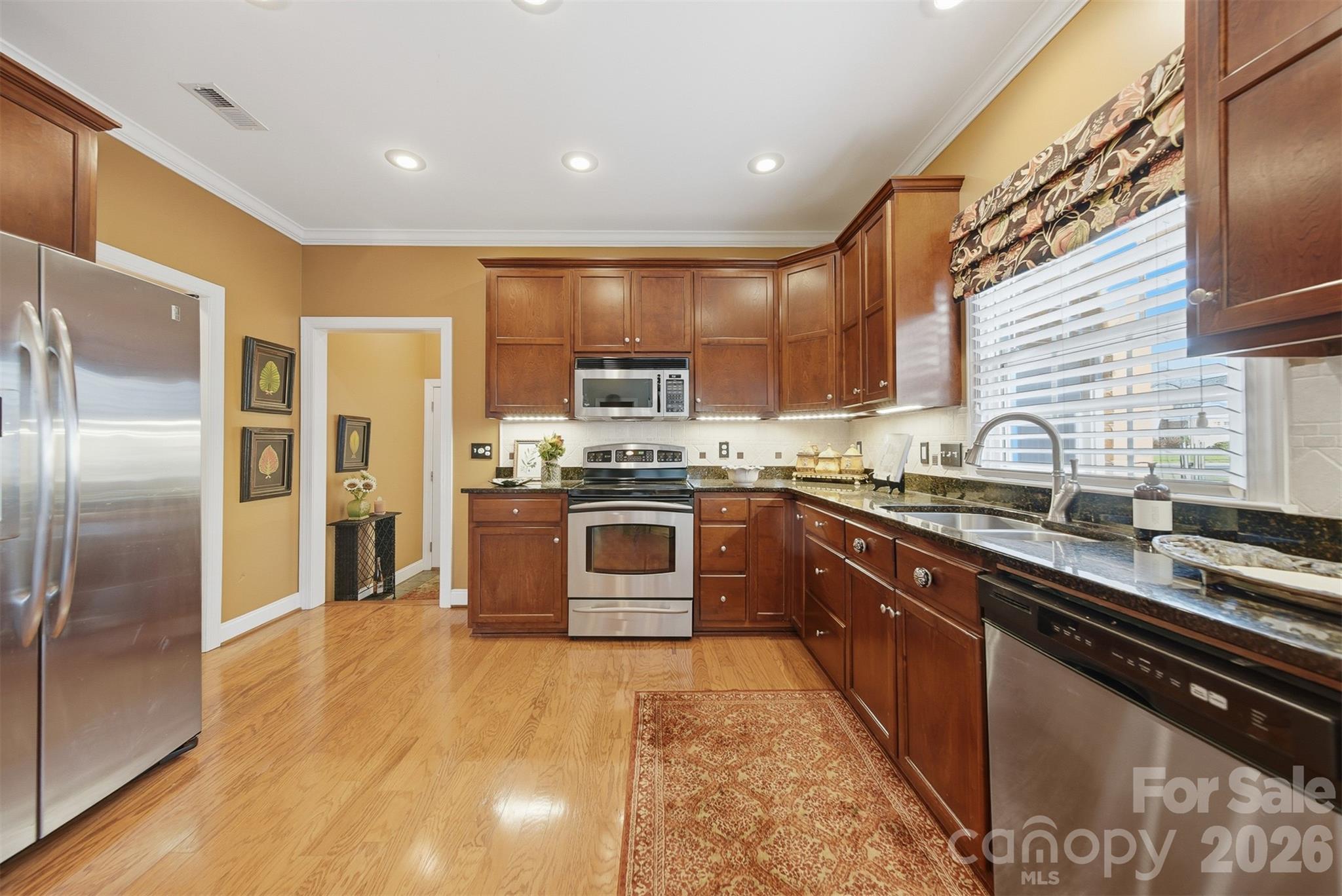 Moores Ferry Townhomes - Residential