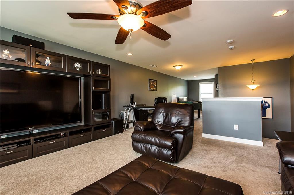 The Vineyards on Lake Wylie - Residential