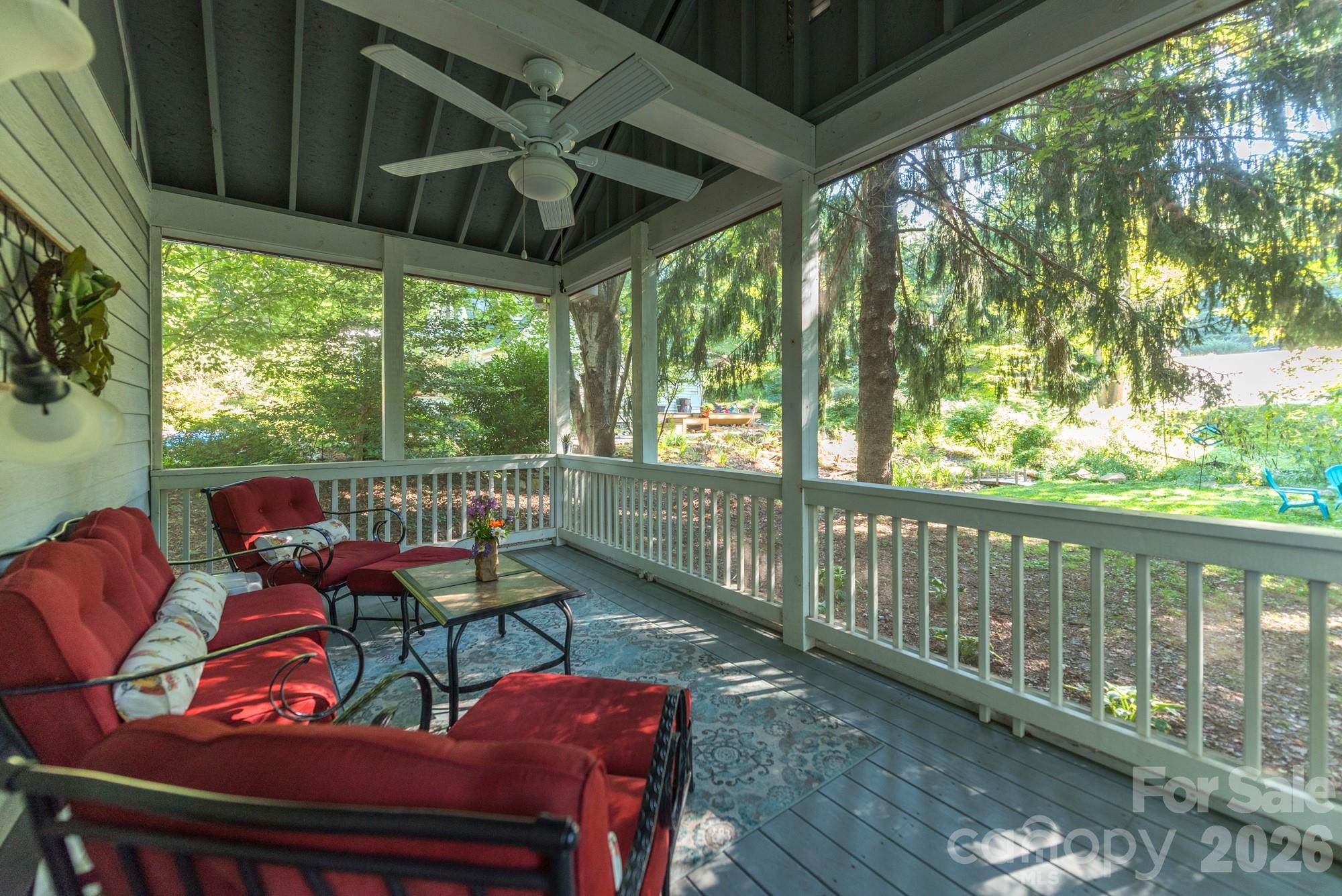 726 Rhododendron Avenue