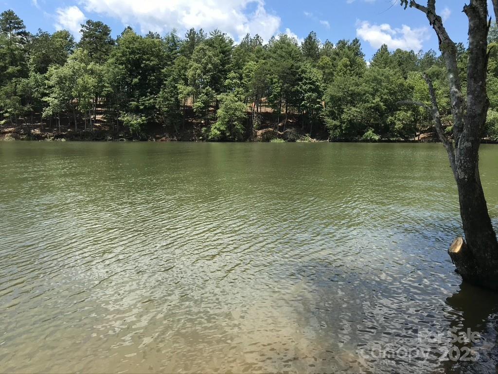 The Waterfront Club - Land