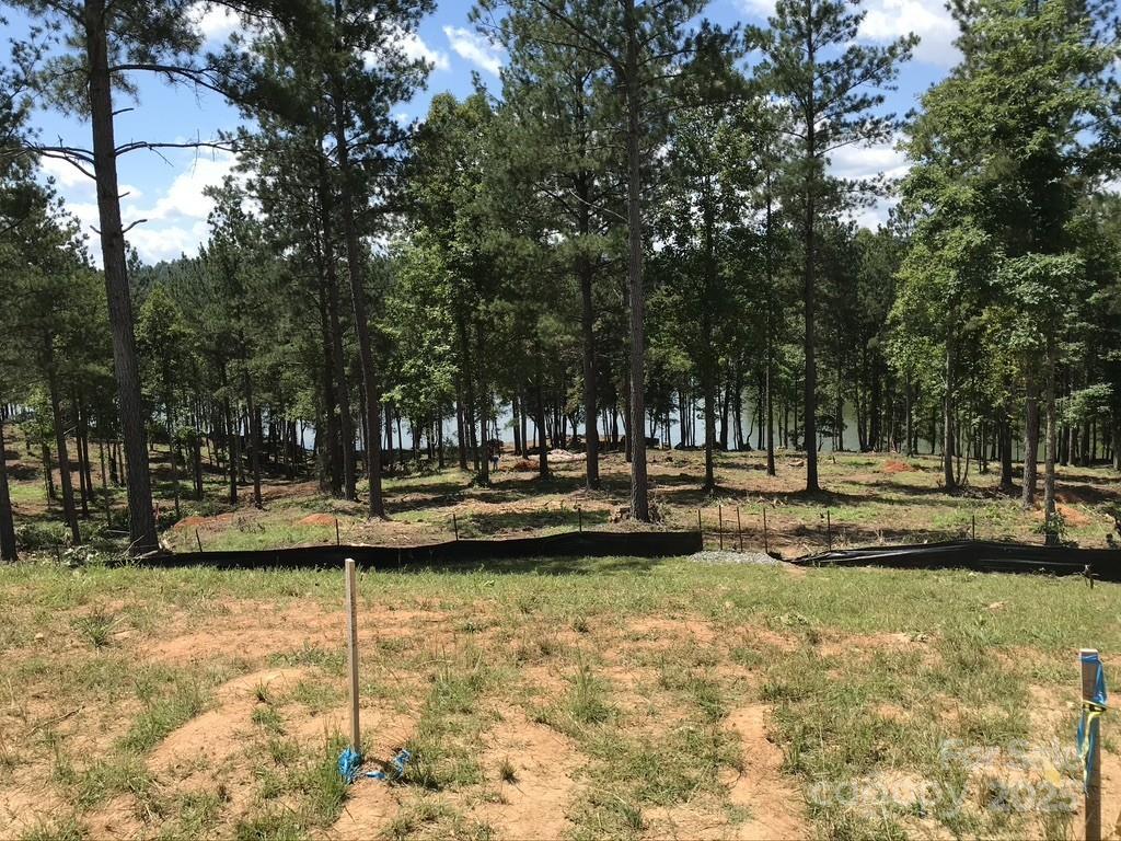 The Waterfront Club - Land