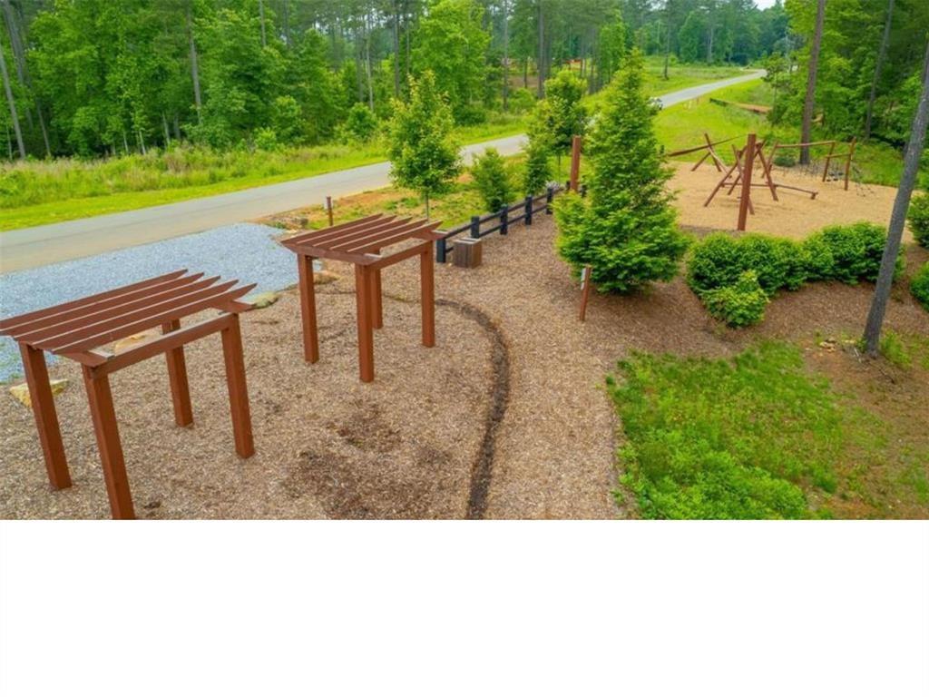 The Waterfront Club - Land