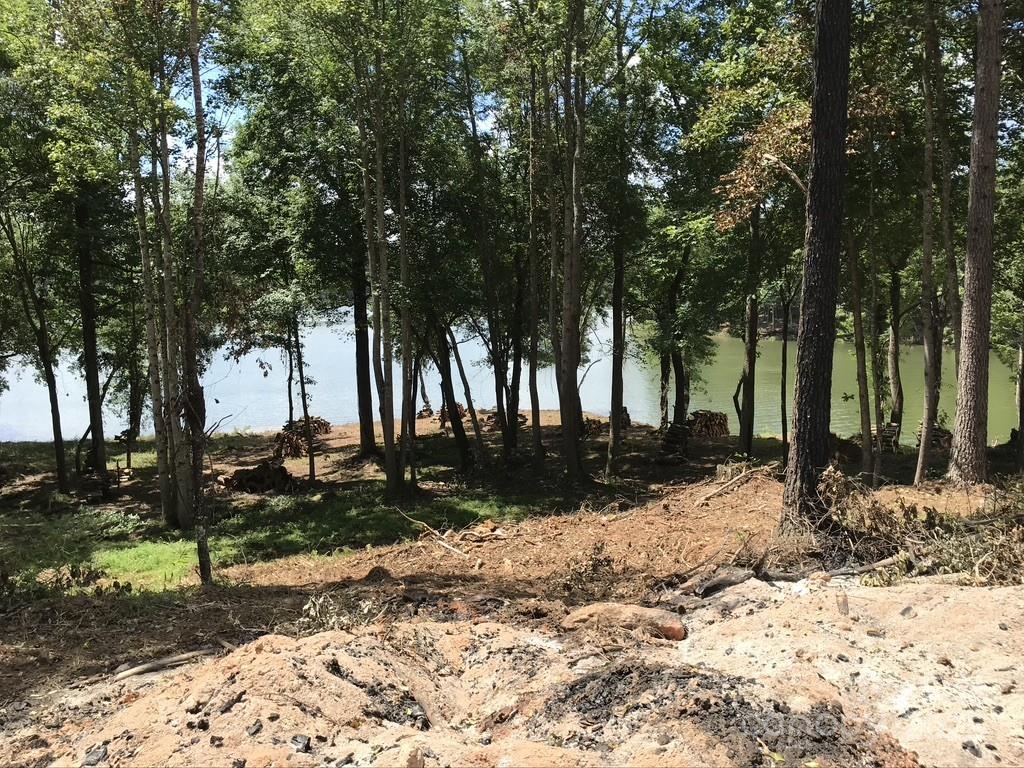 The Waterfront Club - Land