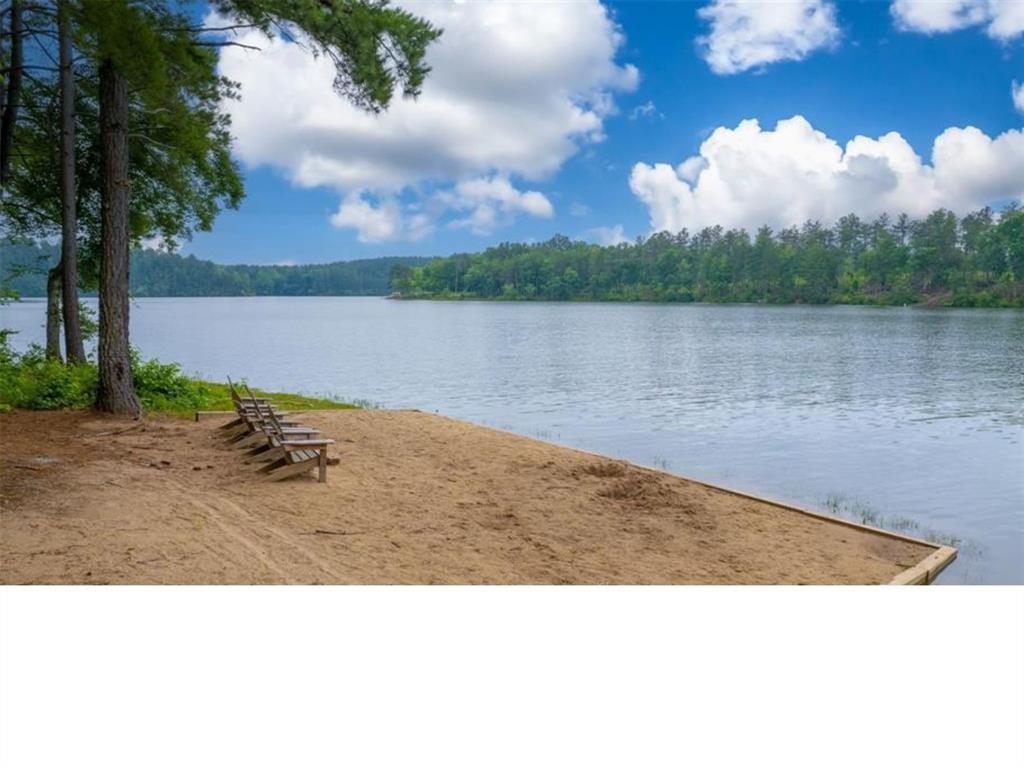 The Waterfront Club - Land