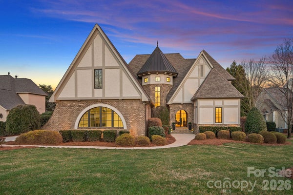 101 S LONGFELLOW LN, MOORESVILLE, NC 28117 - Image 211b16aa1e9ef3ca0804848b0aae5a52/161346948