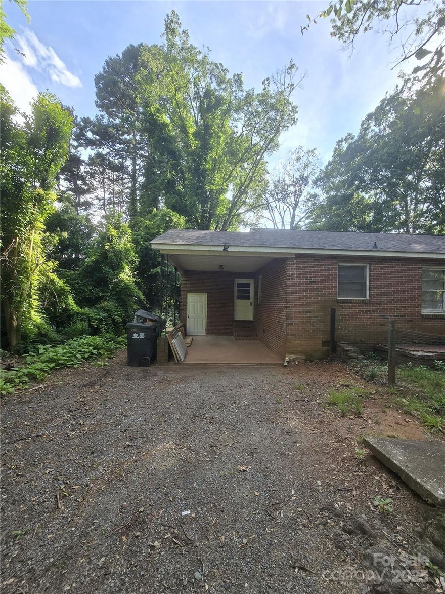 Investor opportunity! This property presents an enticing prospect for savvy investors seeking to capitalize on its prime location and potential. Home offers two units, each unit provides 2 bedrooms and one full bath. Situated just minutes from uptown Charlotte, convenience is at your fingertips. Its priced to sell in its current condition; the sellers will not make any repairs. Don't miss the opportunity to make this home yours.
