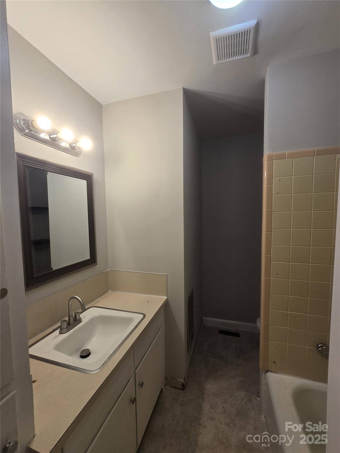 Allen Hills - Residential Income