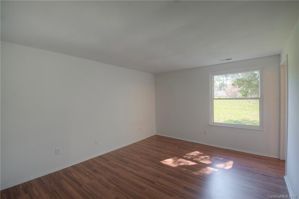 Twelve Oaks - Residential