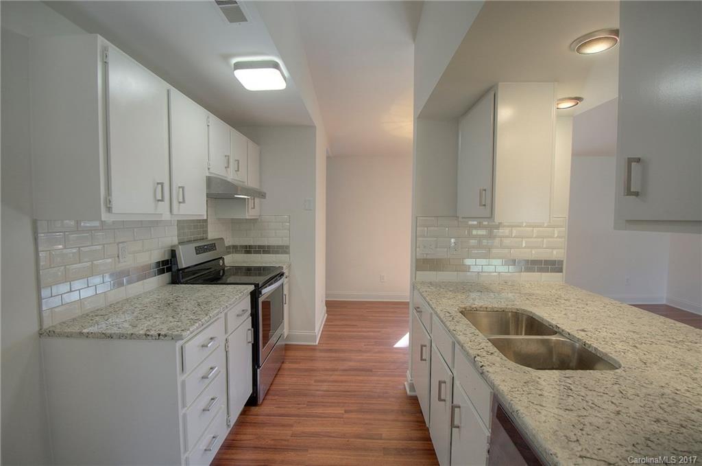 Twelve Oaks - Residential