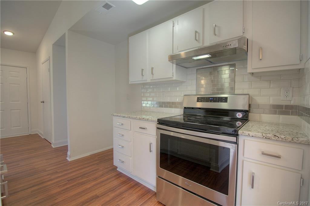 Twelve Oaks - Residential