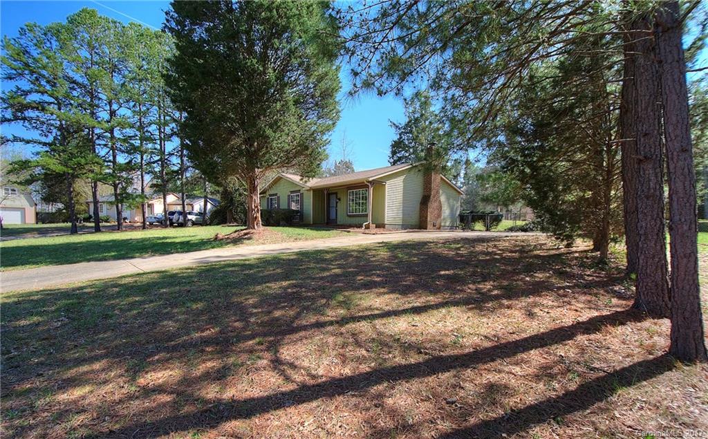 Twelve Oaks - Residential