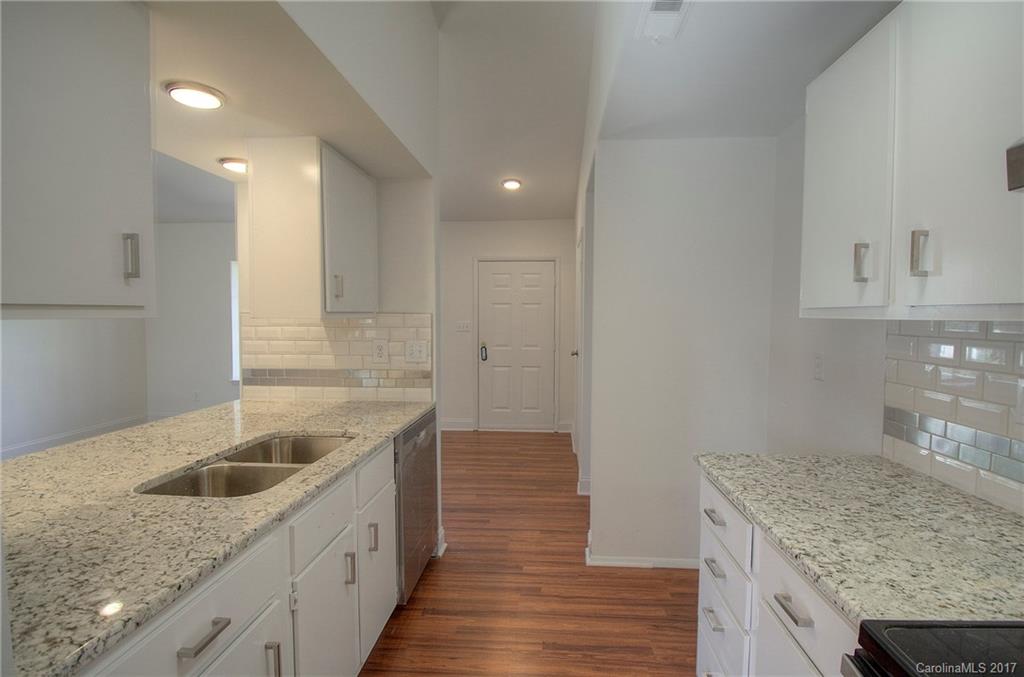 Twelve Oaks - Residential