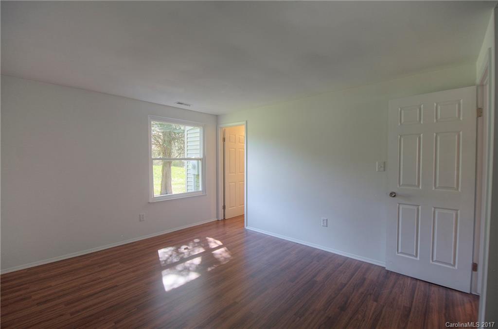 Twelve Oaks - Residential