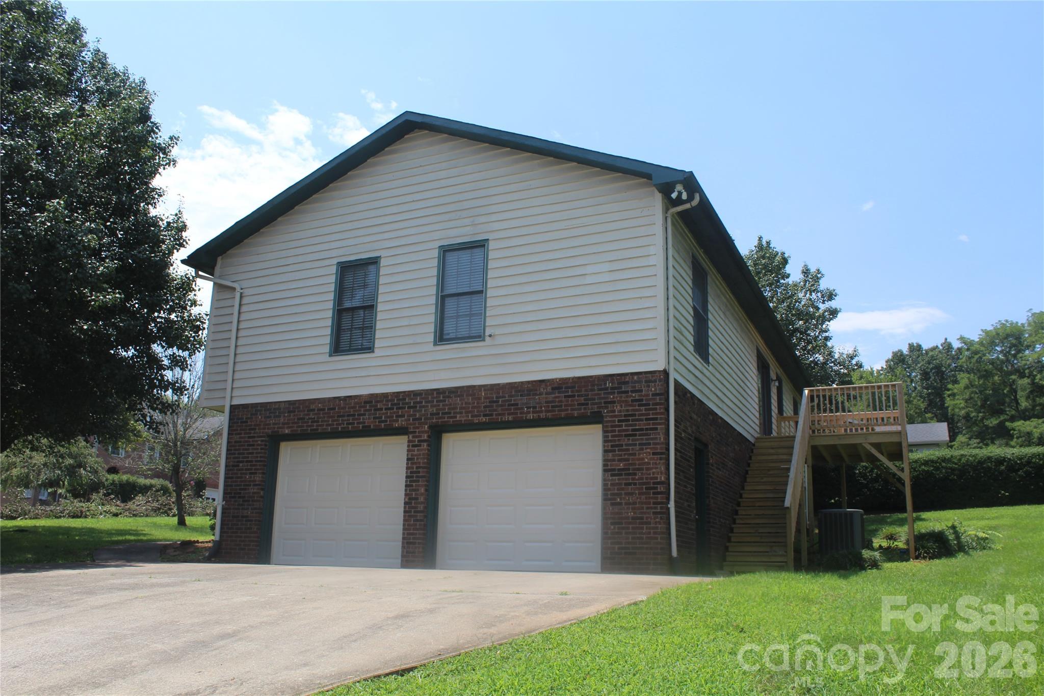 205 Inglewood Drive