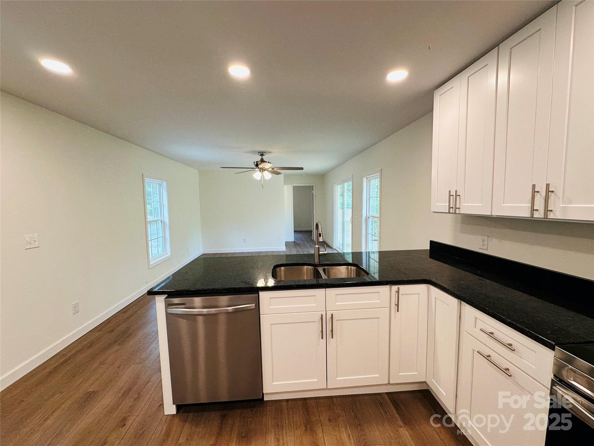 2220 Tatertown Loop