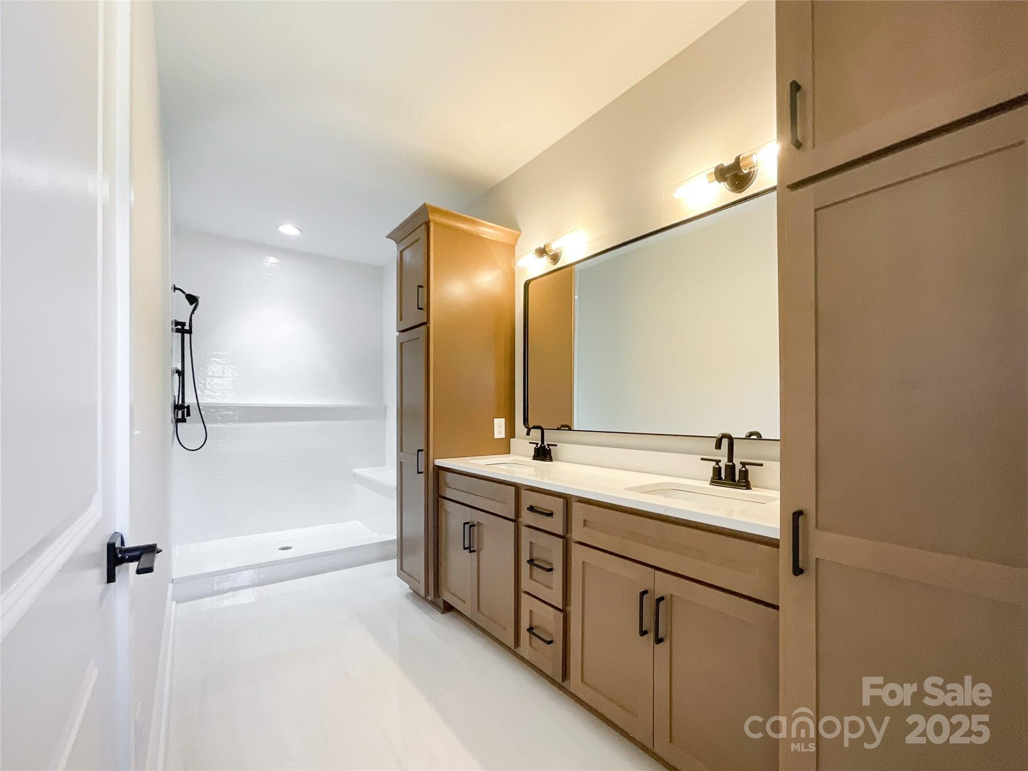 Baylor Grove - Residential