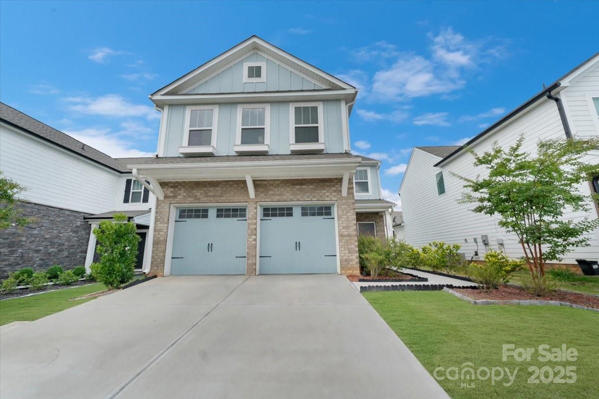 1207 Scotch meadows Loop