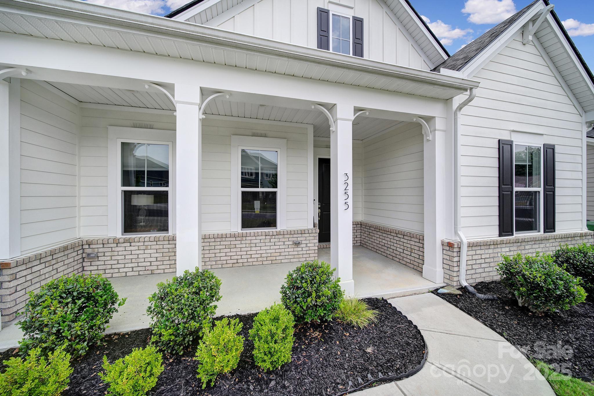 3255 Split Rail Lane