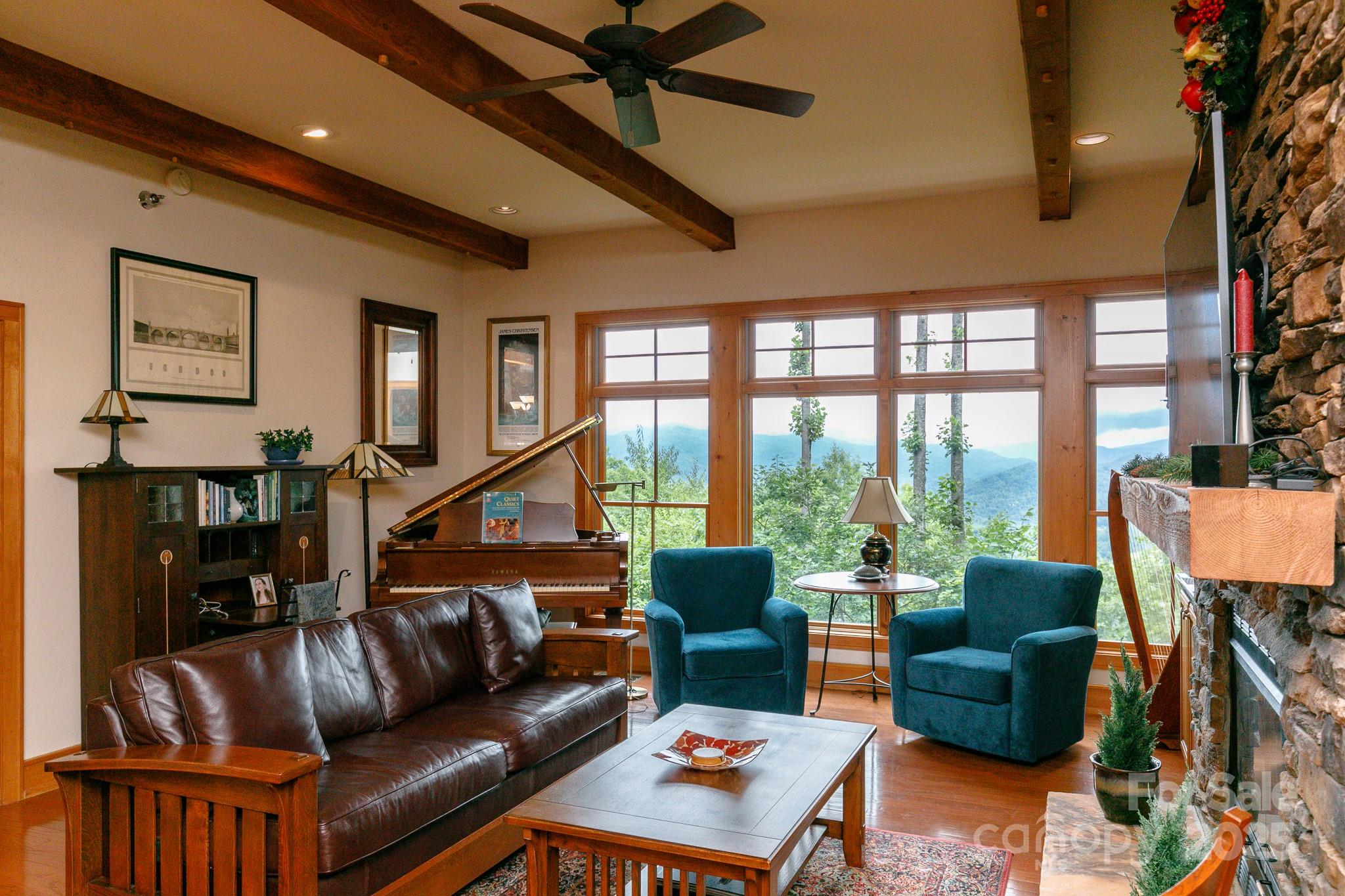 47 Creekside Way H/102