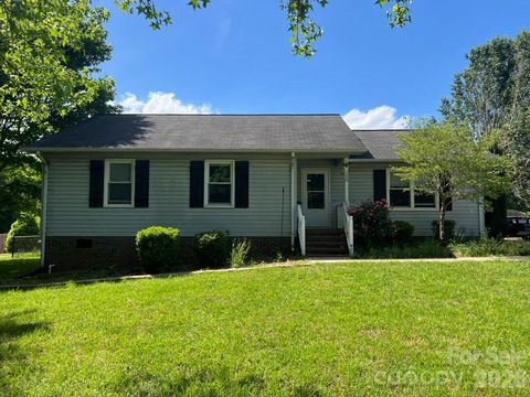 Photo of 128 Levo Drive, Troutman, NC 28166 (MLS # 4375937)