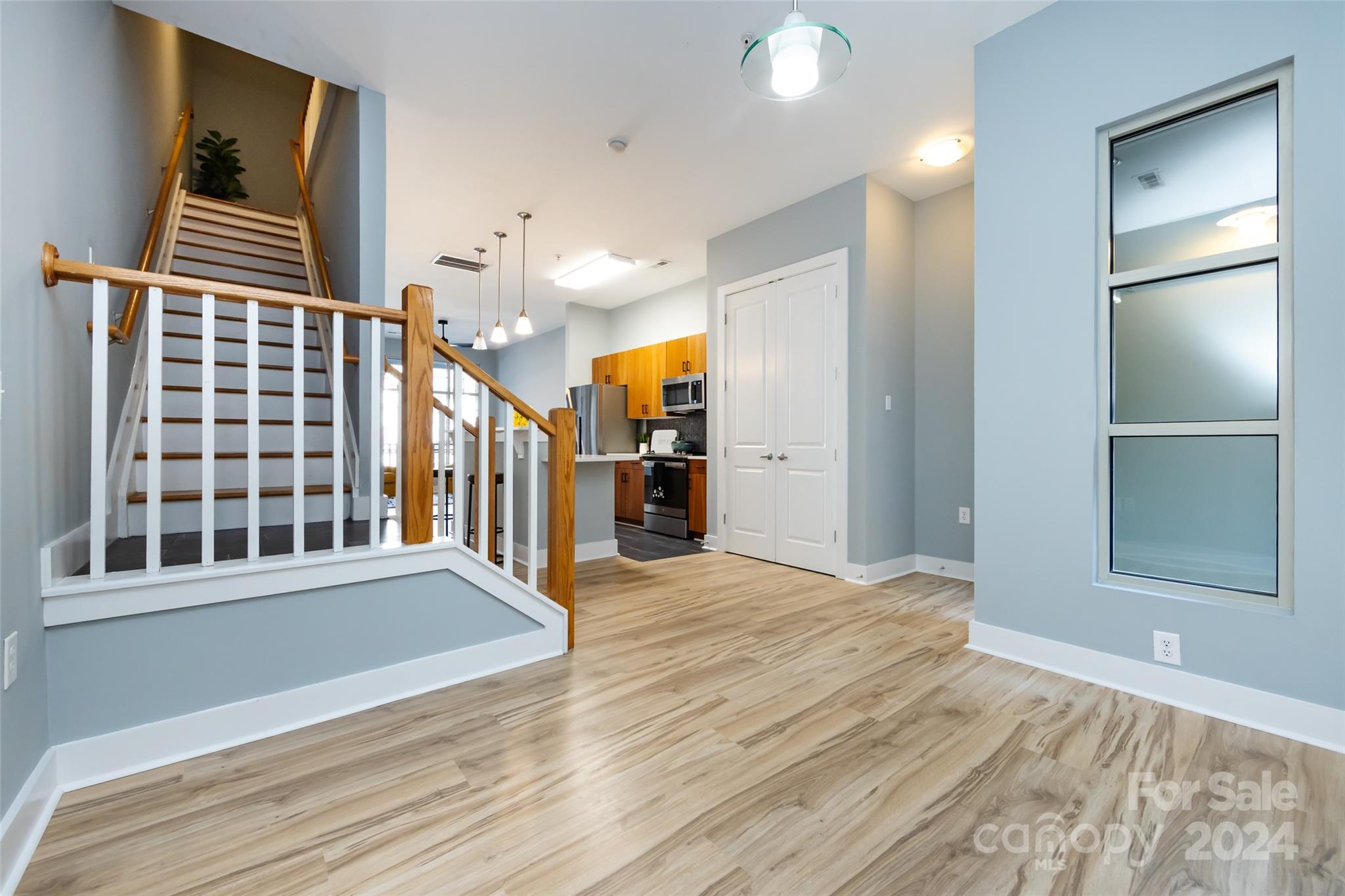 First Row Condominium - Residential