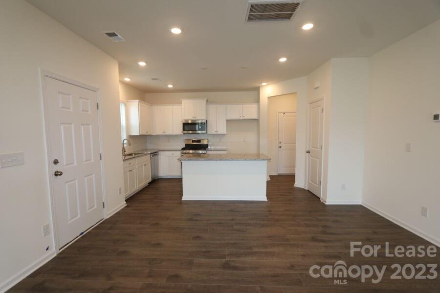 Kellerton Place - Residential Lease