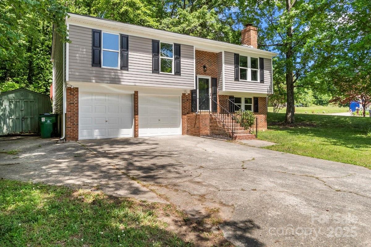 6839 Wagon Oak Road