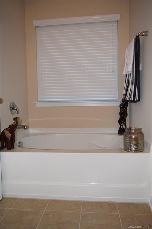 Lake Ridge - Residential