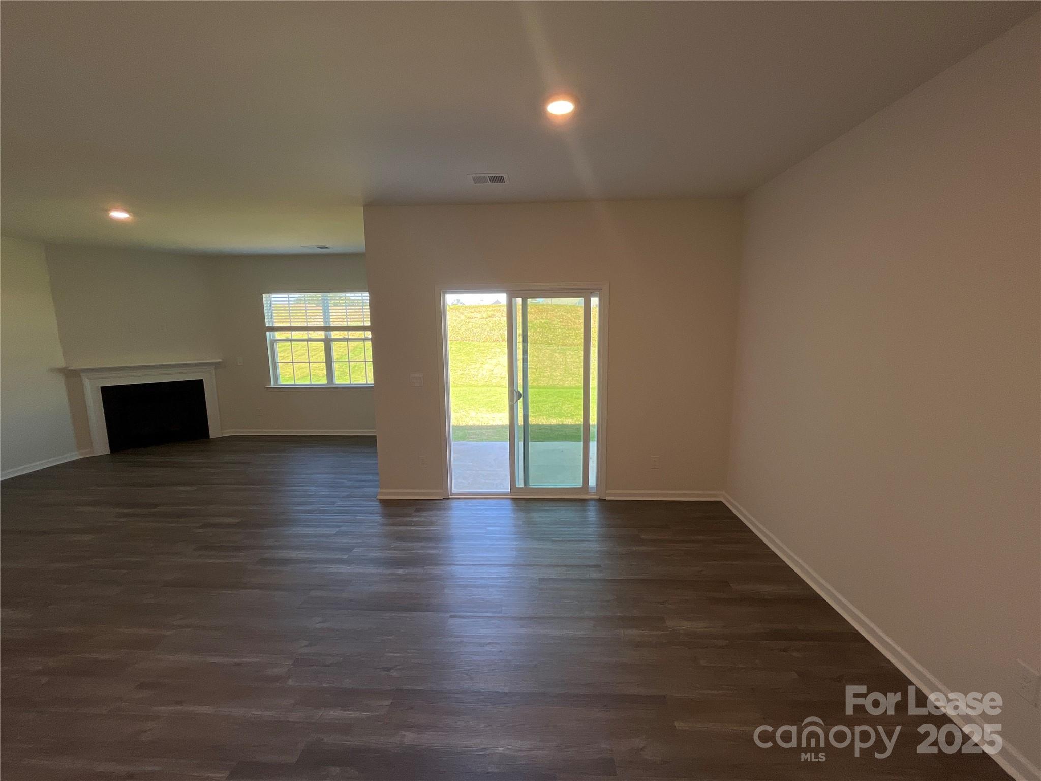 Wallace Springs - Residential Lease