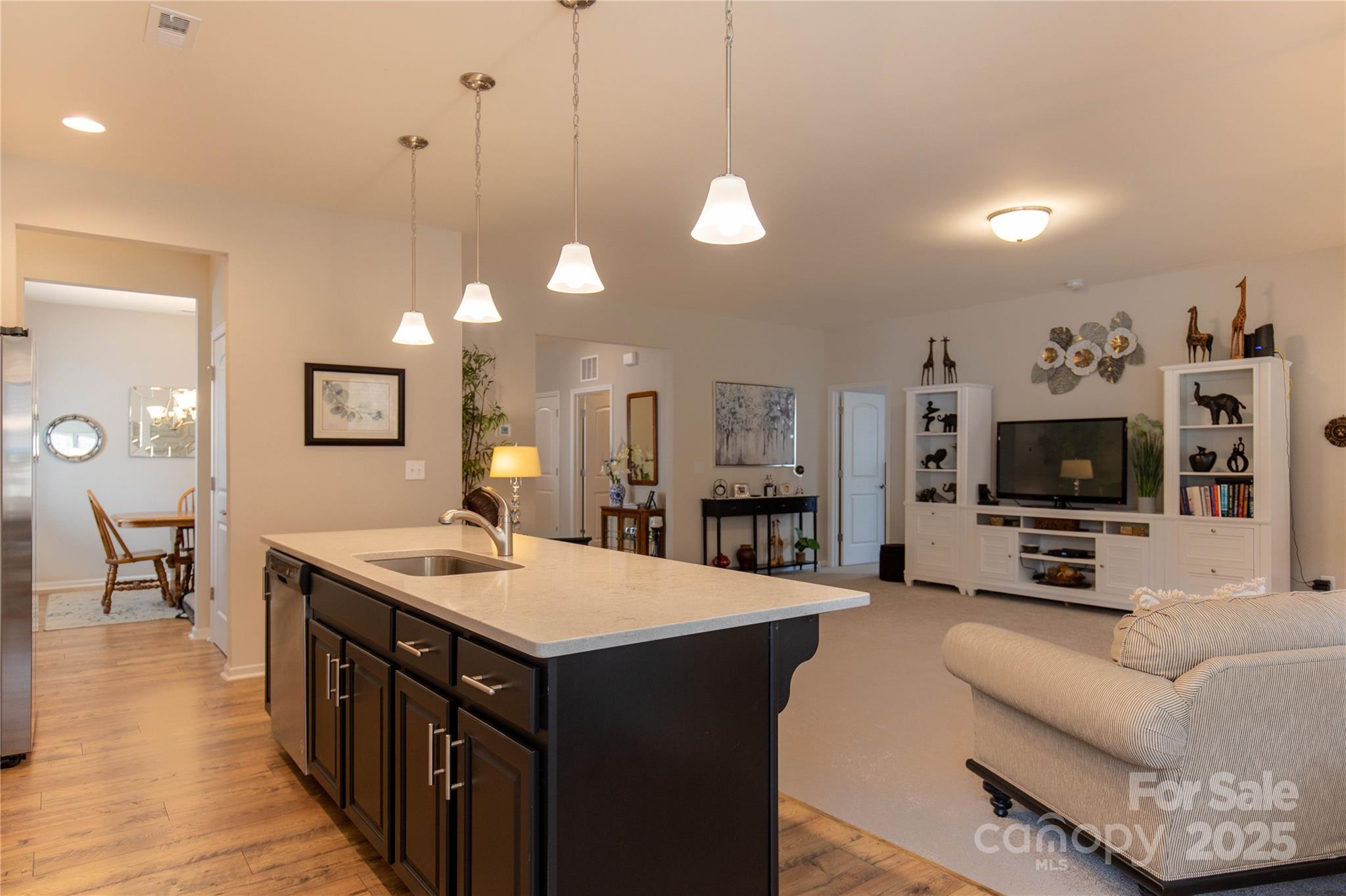 3156 Pinehills Way