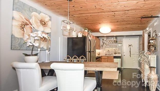 FoxRidge Lofts - Residential