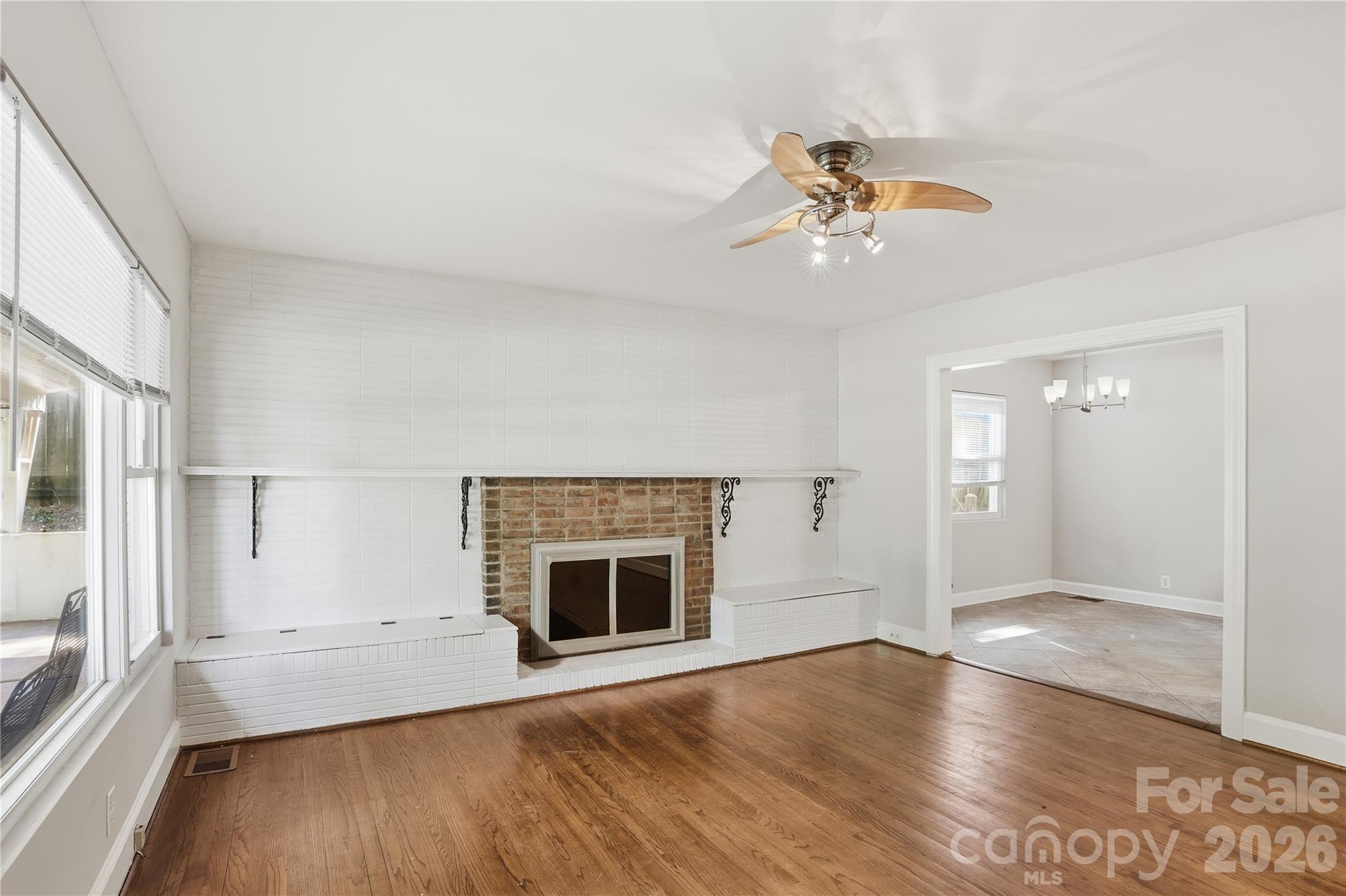 25 Ridenhour Court SE